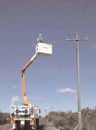 22-kV-porcelain-insulators-on-burnt-cross 22-kV-porcelain-insulators-on-burnt-cross 22-kV-porcelain-insulators-on-burnt-cross insulator Australian Utility Confronted Insulator Pollution 22 kV porcelain insulators on burnt cross