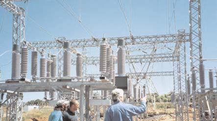 Topic-5-June-8_06 Topic-5-June-8_06 New Uitkamp 132 kV substation coated before being put into service flashover Flashovers Combatted at South African Substation Topic 5 June 8 06