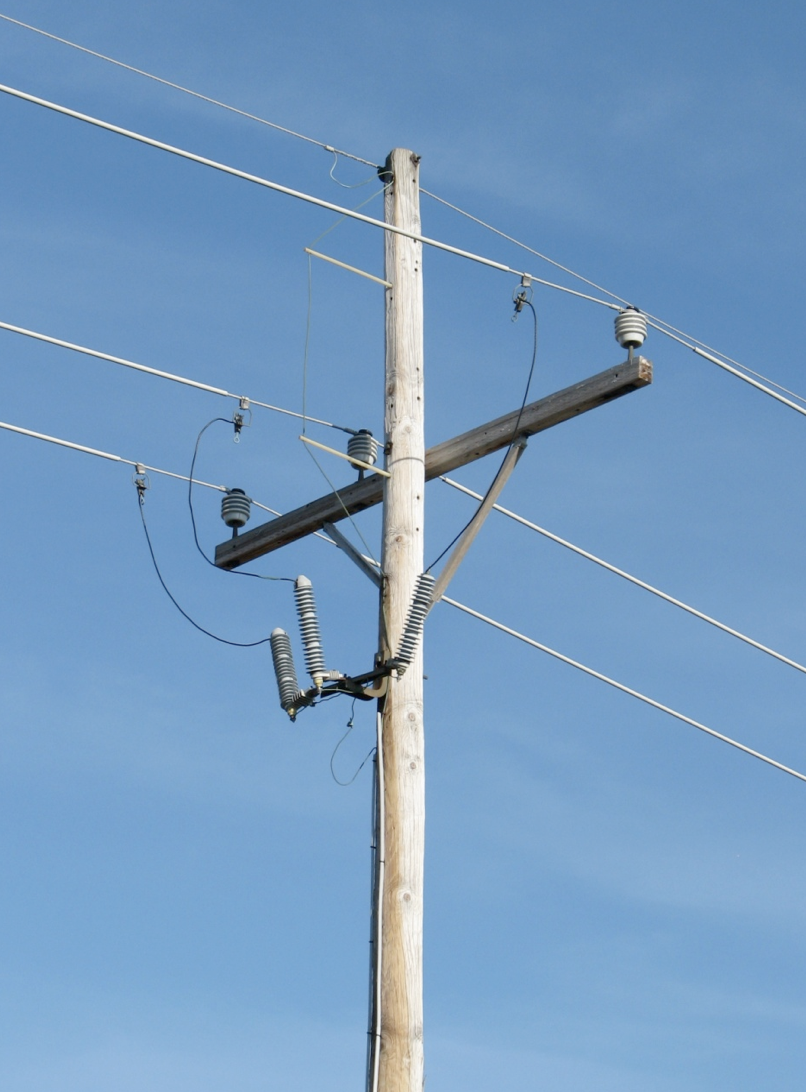 Screen-Shot-2016-06-17-at-11 Screen-Shot-2016-06-17-at-11 Typical LSA installation on a 34.5 kV shielded sub-transmission line. line arrester Non-Gapped Line Arresters Screen Shot 2016 06 17 at 11
