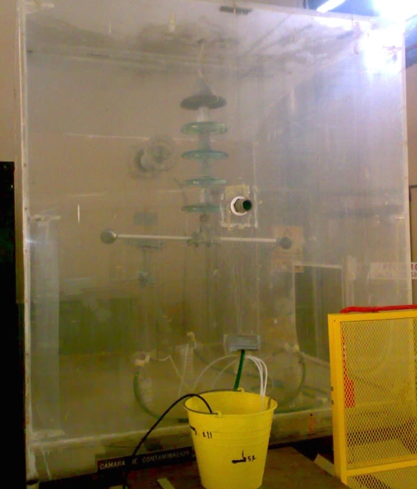 Clean fog chamber where insulators were evaluated