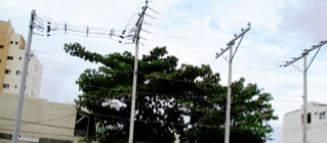 Hybrid Insulators in Distribution Lines