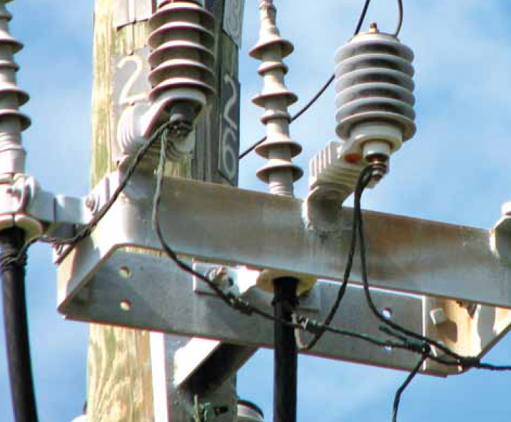 Example of unclear relevant length of lead in a distribution arrester.