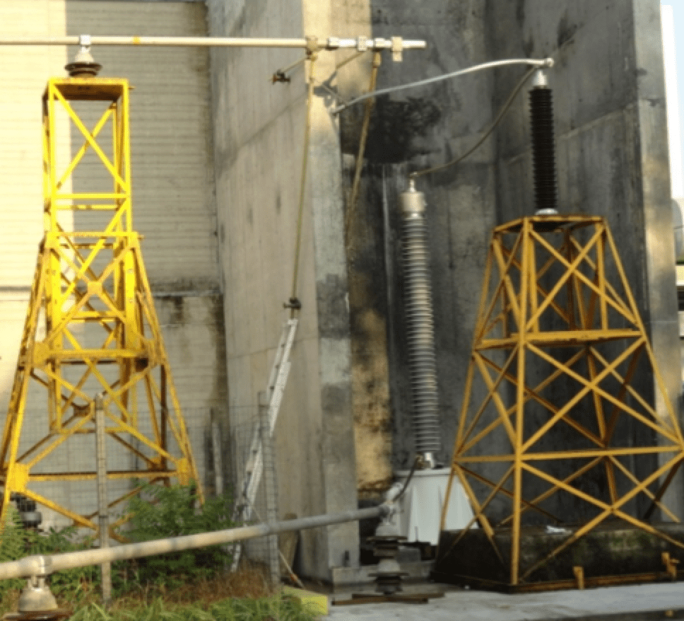 Actual-internal-arc-test-arrangement Actual-internal-arc-test-arrangement Fig. 9: Actual internal arc test arrangement. safety Optimizing Safety of HV & UHV Bushings Actual internal arc test arrangement