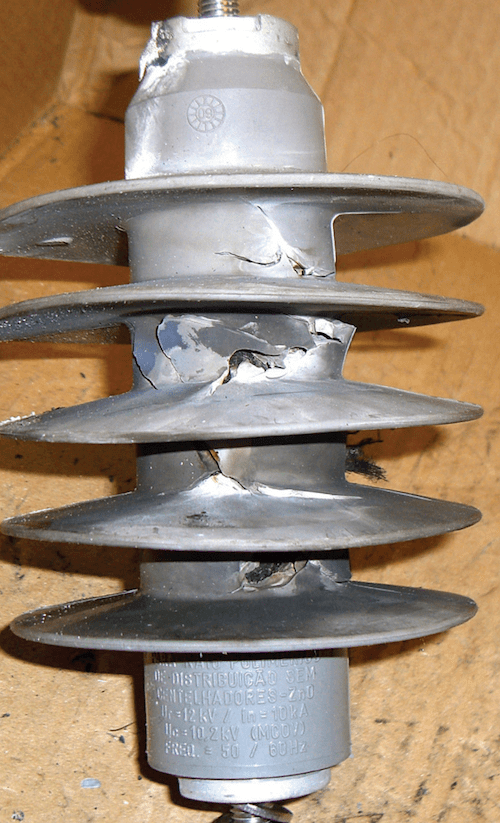 Distribution arrester after short circuit test.