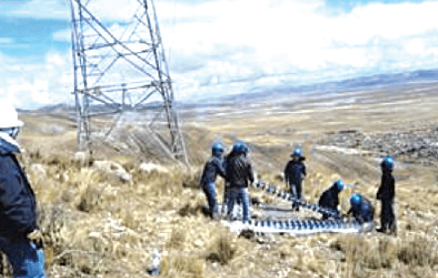 Testing Composite Transmission Insulators After 15 Years Service at High Altitude