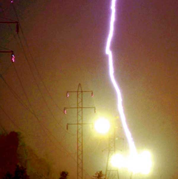 Applications-for-LSAs Applications-for-LSAs line arrester Optimizing Specification of Non-Gapped Line Arresters Applications for LSAs