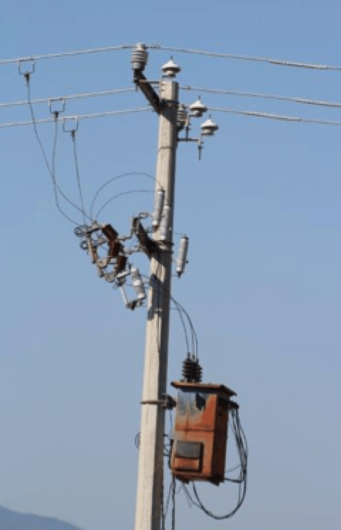 Fig. 3: EGLA type line arrester & gapless arresters protect transformer against lightning.